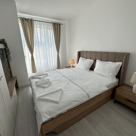 Elisio - Maple House Apartment Ghimbav ภายนอก รูปภาพ